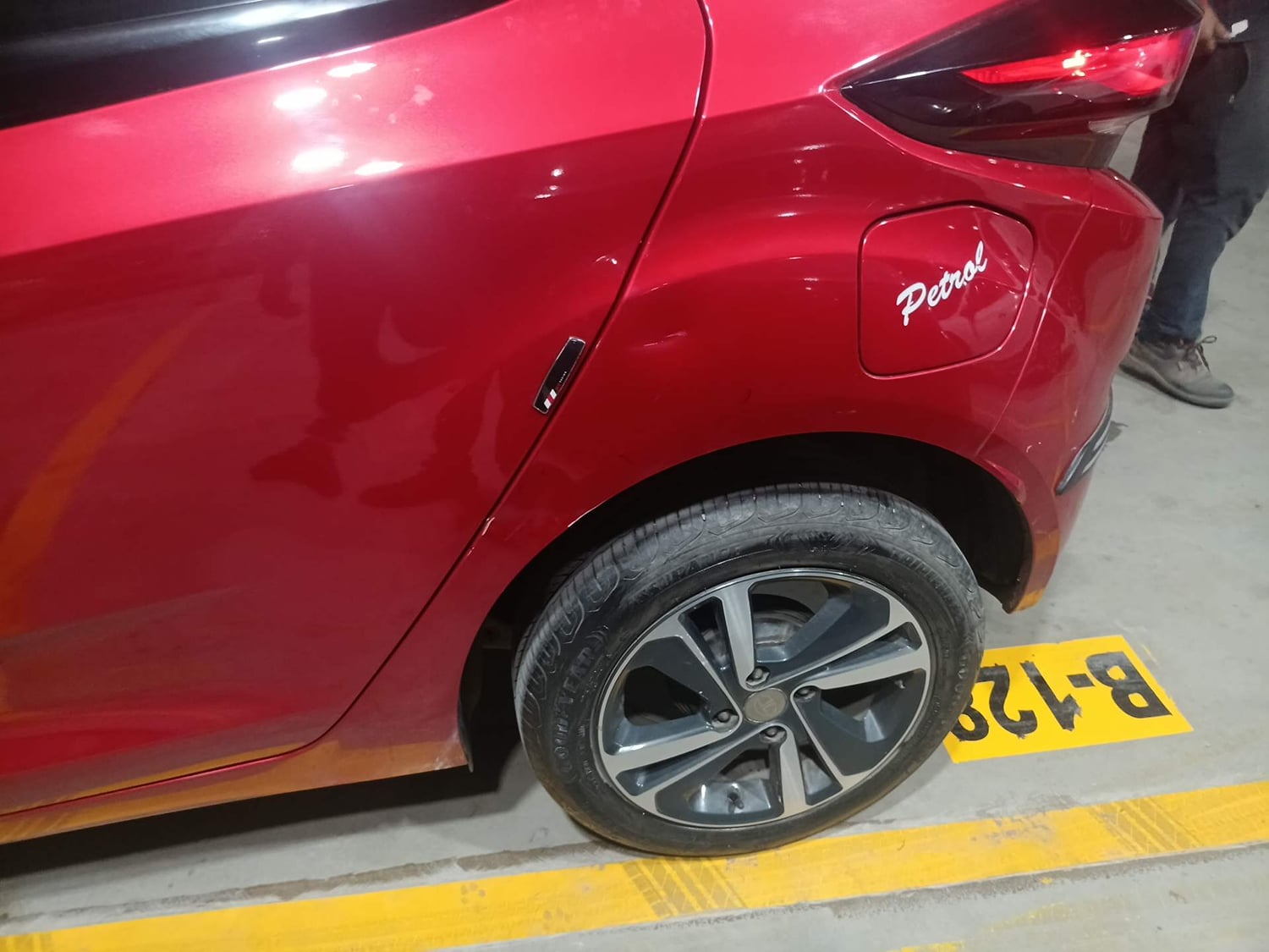 Used 2022 Tata Altroz XZA Petrol Petrol Automatic dents MINOR SCRATCH