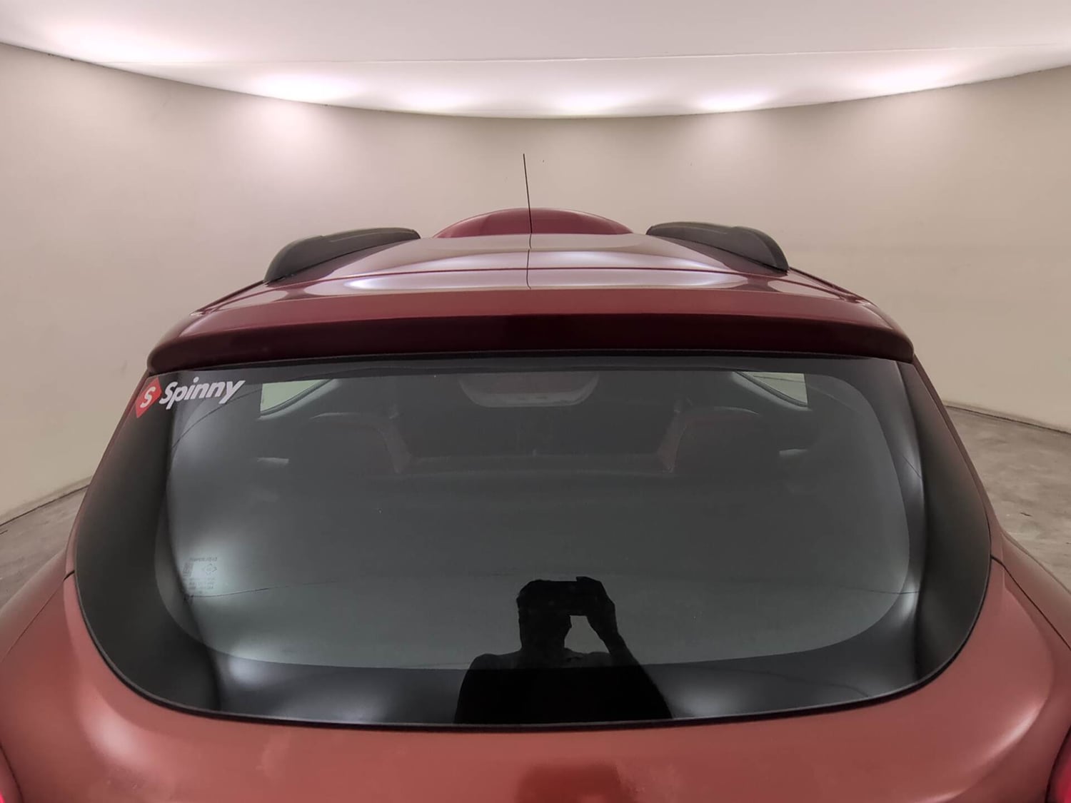 Used 2015 Renault Kwid RXT Petrol Manual exterior BACK WINDSHIELD VIEW