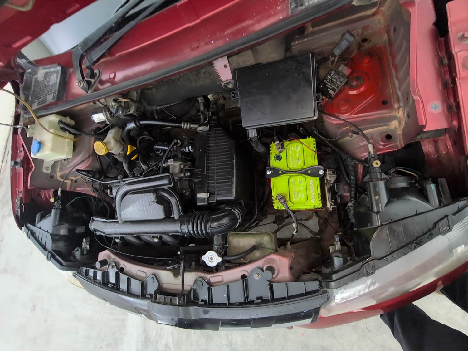 Used 2015 Renault Kwid RXT Petrol Manual engine ENGINE LEFT SIDE VIEW