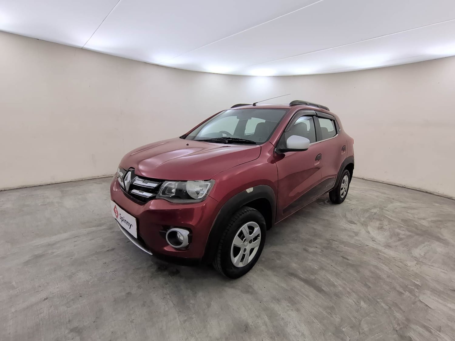 Used 2015 Renault Kwid RXT Petrol Manual exterior LEFT FRONT CORNER VIEW