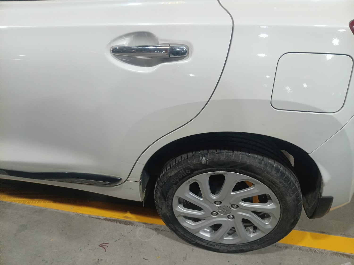 Used 2023 Maruti Suzuki Baleno Zeta AGS Petrol Automatic dents MINOR SCRATCH