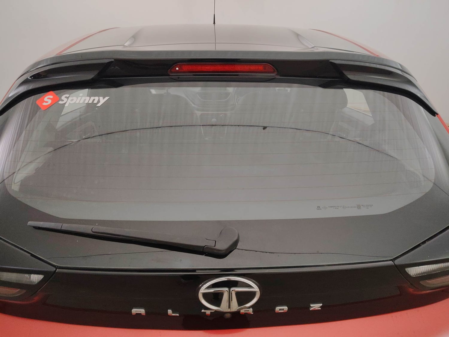 Used 2021 Tata Altroz XZ Plus Petrol Petrol Manual exterior BACK WINDSHIELD VIEW