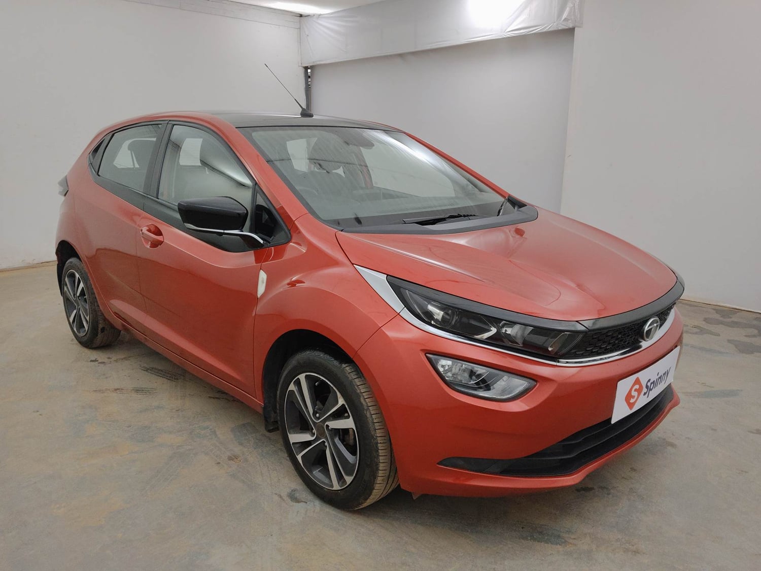 Used 2021 Tata Altroz XZ Plus Petrol Petrol Manual exterior RIGHT FRONT CORNER VIEW