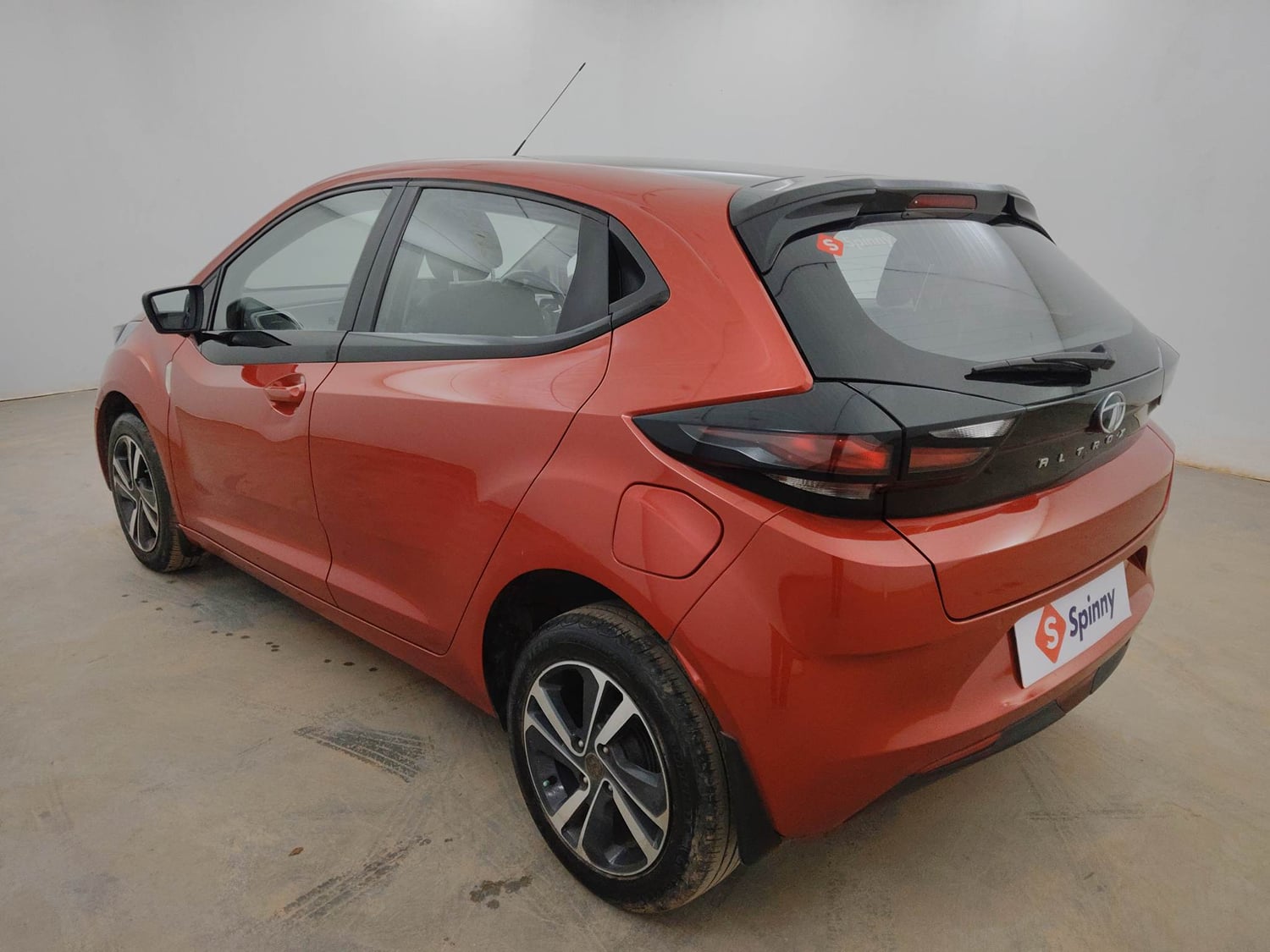 Used 2021 Tata Altroz XZ Plus Petrol Petrol Manual exterior LEFT REAR CORNER VIEW