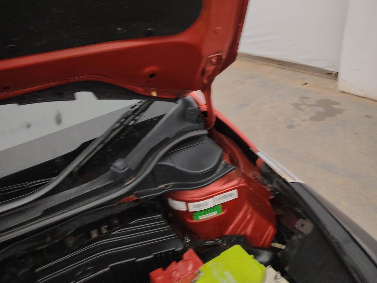 Used 2021 Tata Altroz XZ Plus Petrol Petrol Manual engine ENGINE LEFT SIDE HINGE & APRON VIEW