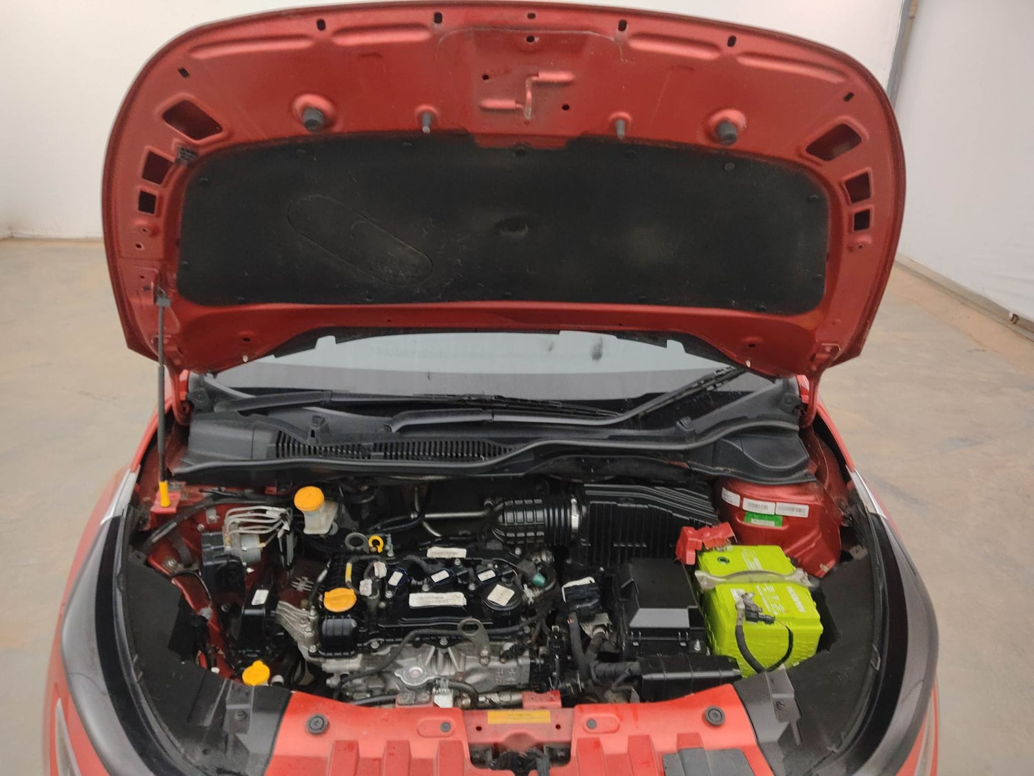 Used 2021 Tata Altroz XZ Plus Petrol Petrol Manual engine ENGINE & BONNET OPEN FRONT VIEW