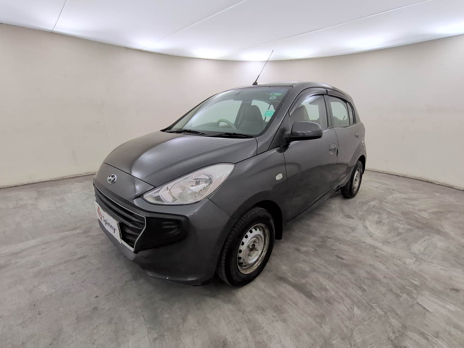 Used 2020 Hyundai Santro Magna Petrol Manual exterior LEFT FRONT CORNER VIEW