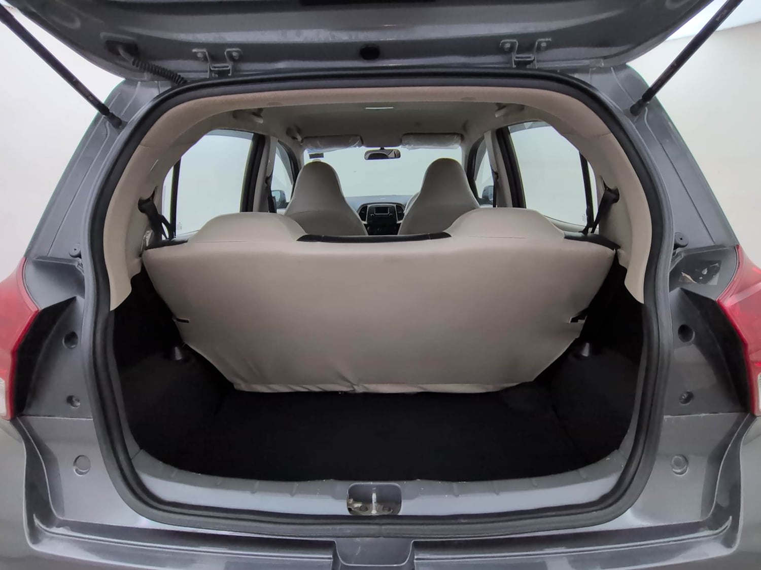 Used 2020 Hyundai Santro Magna Petrol Manual interior DICKY INSIDE VIEW