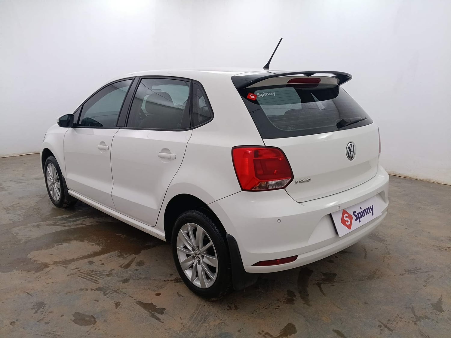 Used 2017 Volkswagen Polo Highline1.2L (P) Petrol Manual exterior LEFT REAR CORNER VIEW