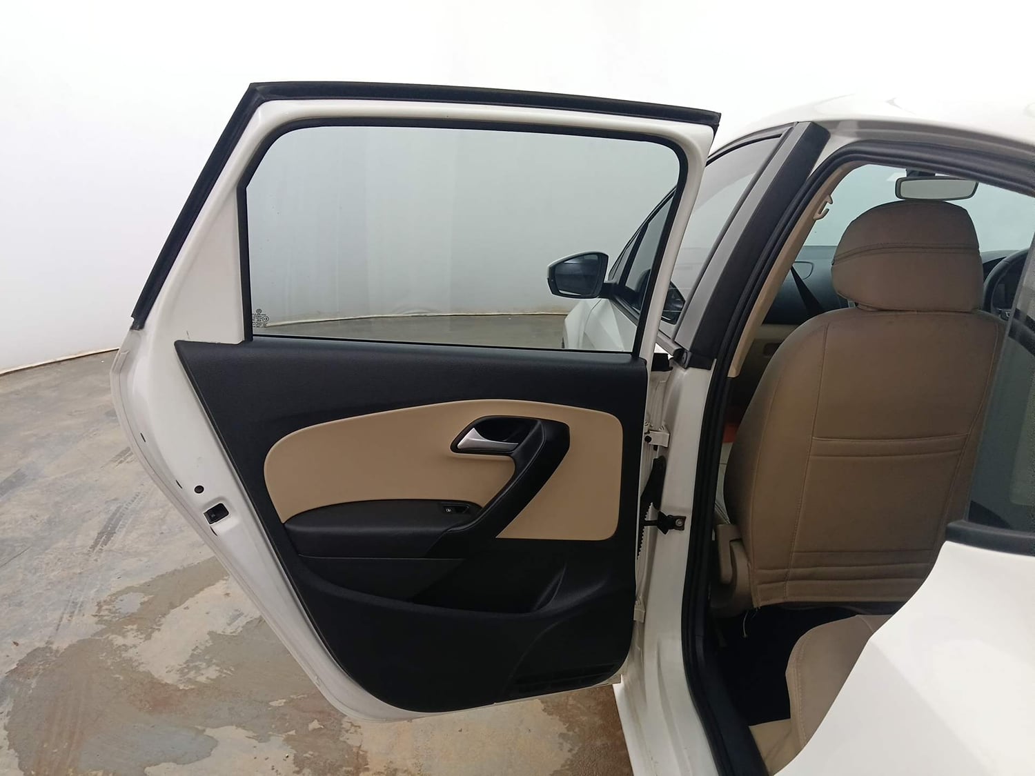 Used 2017 Volkswagen Polo Highline1.2L (P) Petrol Manual interior LEFT REAR DOOR OPEN VIEW