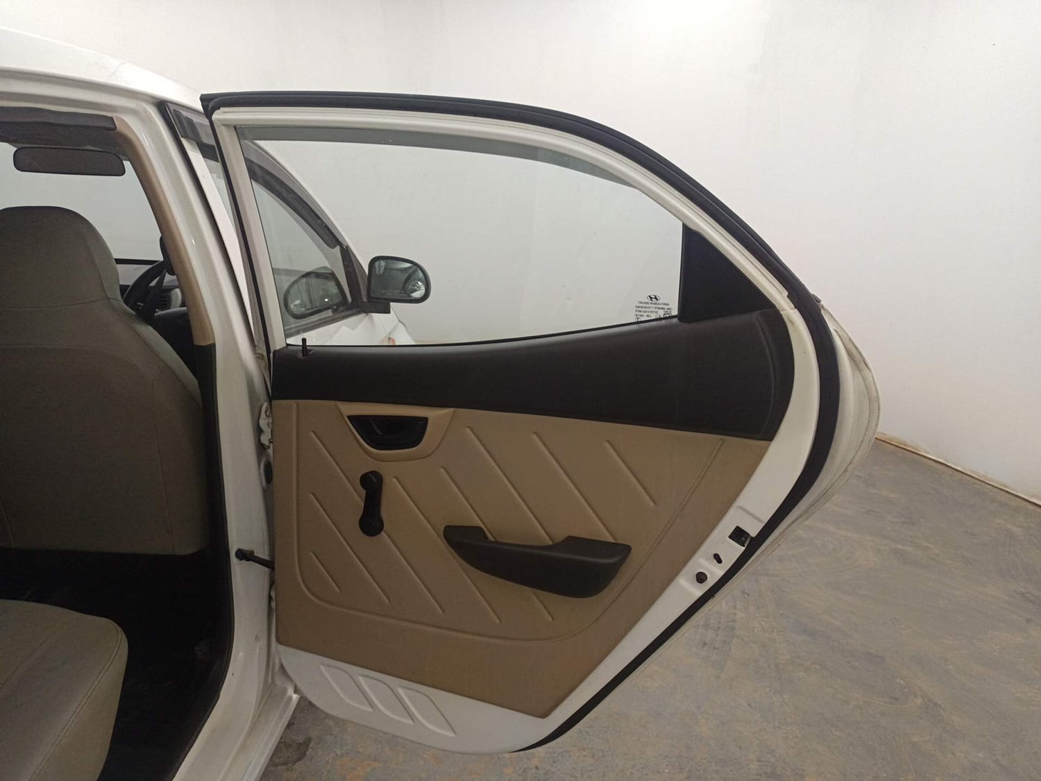 Used 2017 Hyundai Eon Era Petrol Manual interior RIGHT REAR DOOR OPEN VIEW