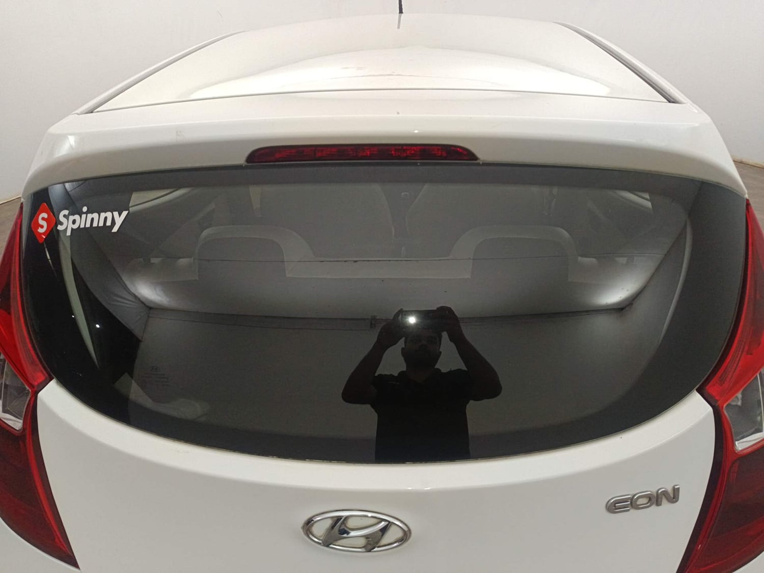 Used 2017 Hyundai Eon Era Petrol Manual exterior BACK WINDSHIELD VIEW