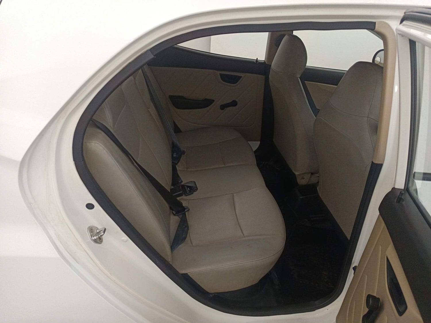Used 2017 Hyundai Eon Era Petrol Manual interior RIGHT SIDE REAR DOOR CABIN VIEW