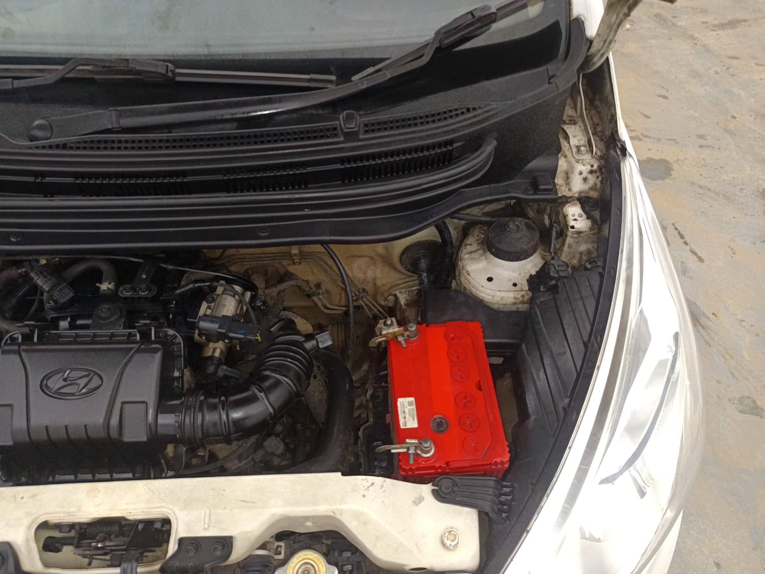 Used 2017 Hyundai Eon Era Petrol Manual engine ENGINE LEFT SIDE VIEW