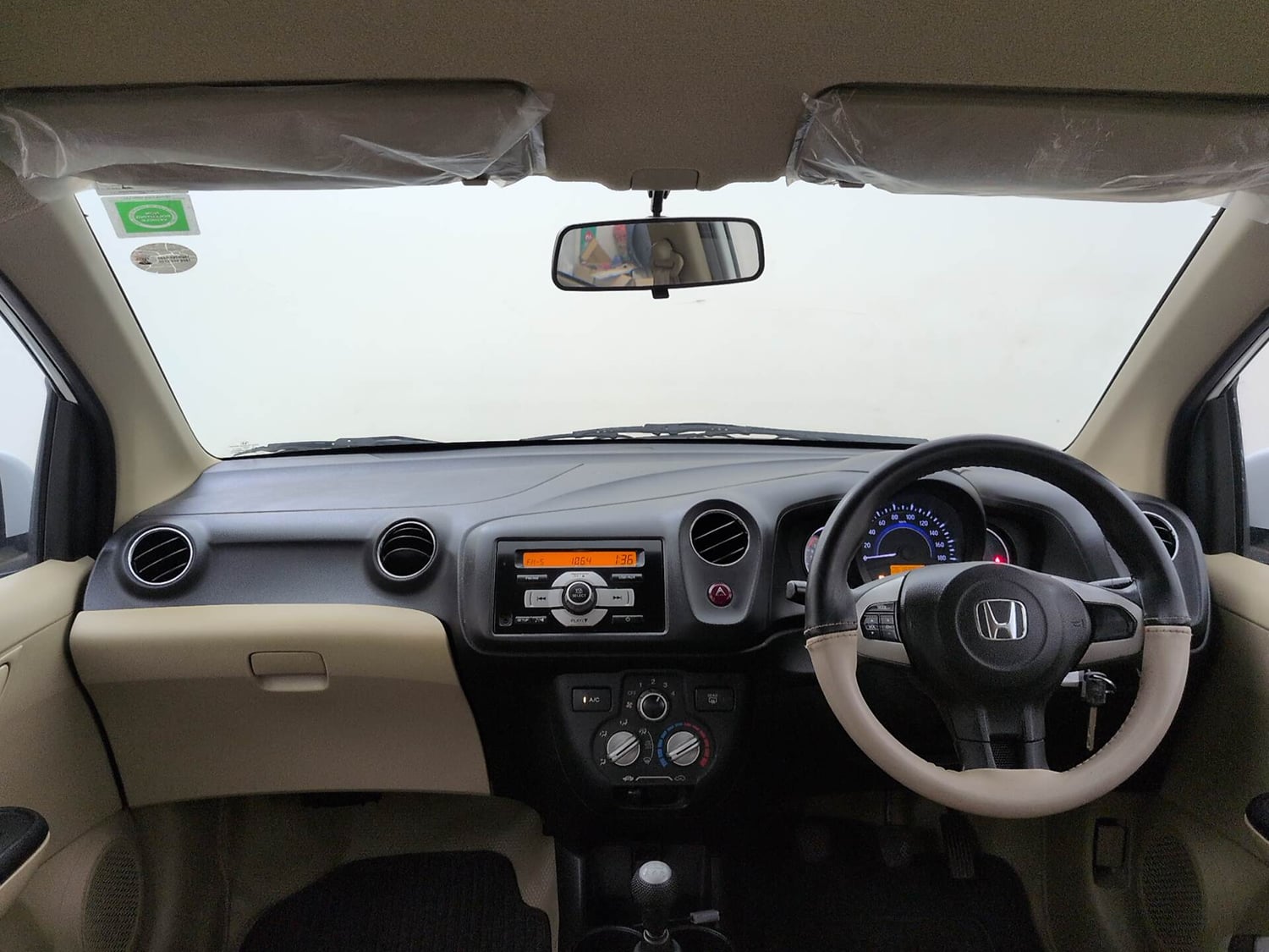 Used 2016 Honda Brio S MT Petrol Manual interior DASHBOARD VIEW