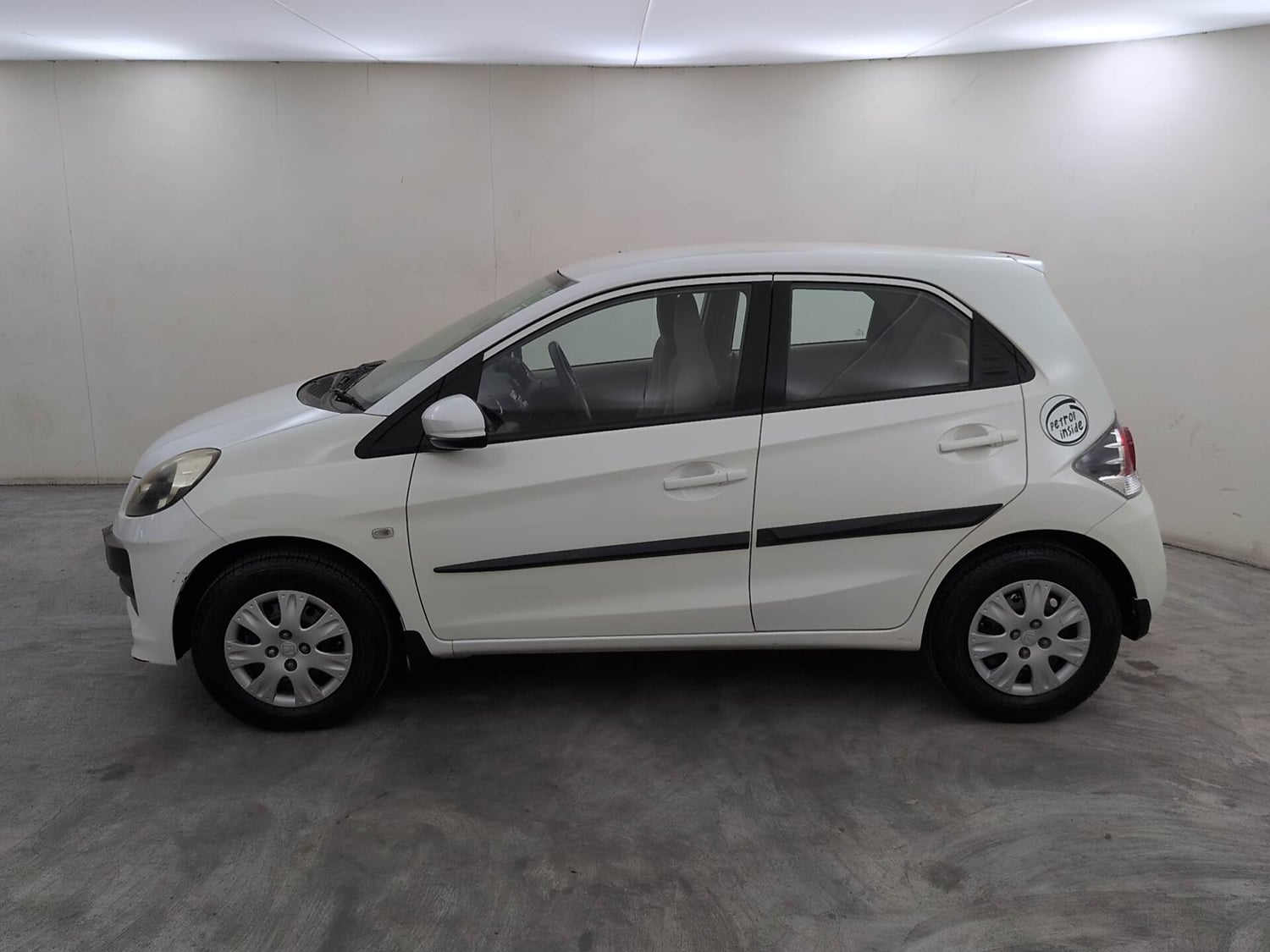 Used 2016 Honda Brio S MT Petrol Manual exterior LEFT SIDE VIEW