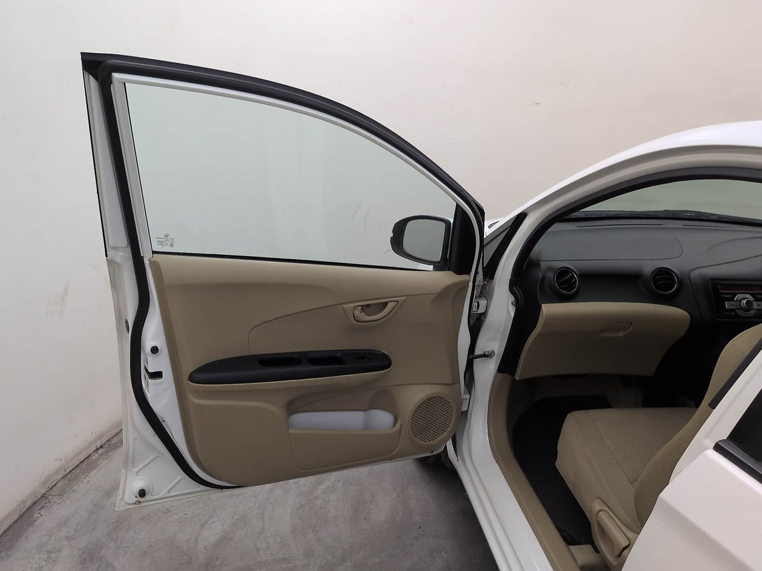 Used 2016 Honda Brio S MT Petrol Manual interior LEFT FRONT DOOR OPEN VIEW