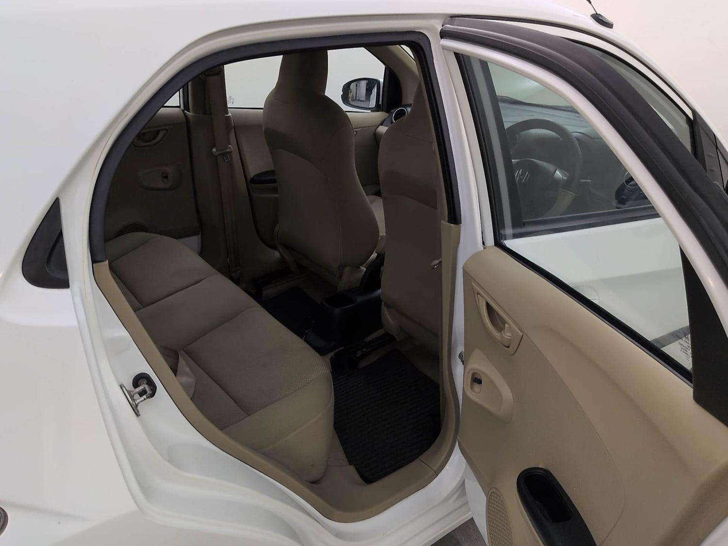 Used 2016 Honda Brio S MT Petrol Manual interior RIGHT SIDE REAR DOOR CABIN VIEW
