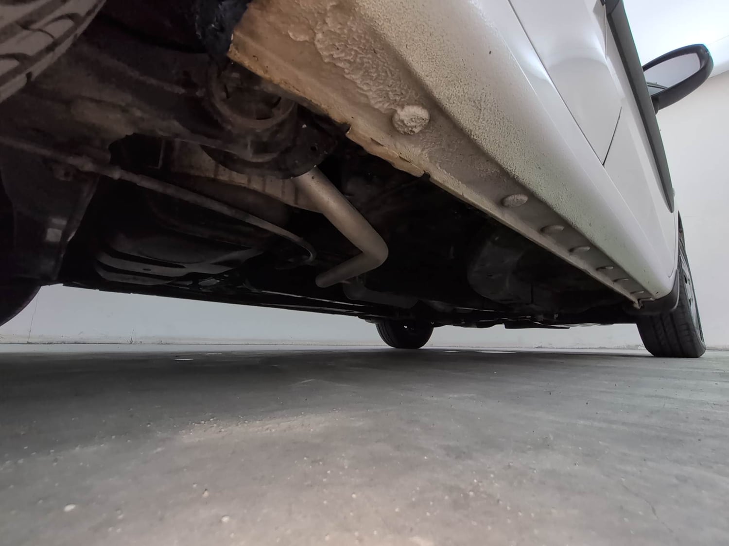 Used 2016 Honda Brio S MT Petrol Manual extra REAR RIGHT UNDERBODY VIEW