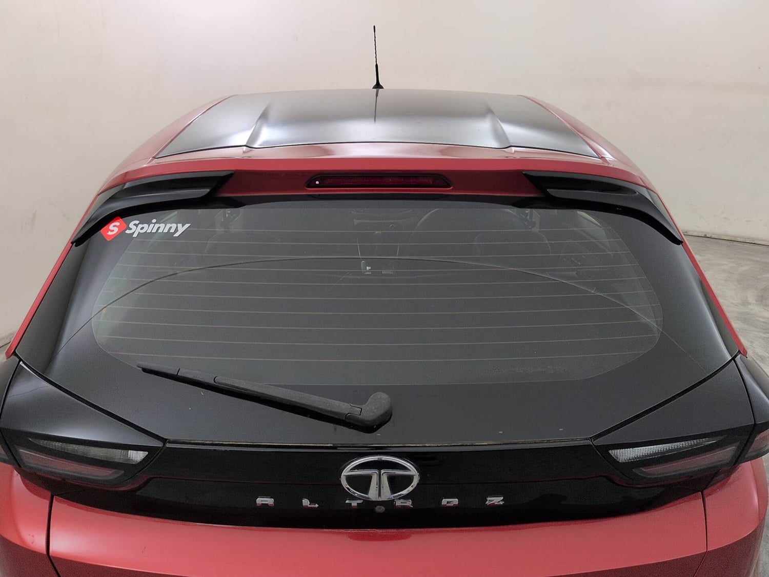 Used 2022 Tata Altroz XZ Diesel Diesel Manual exterior BACK WINDSHIELD VIEW