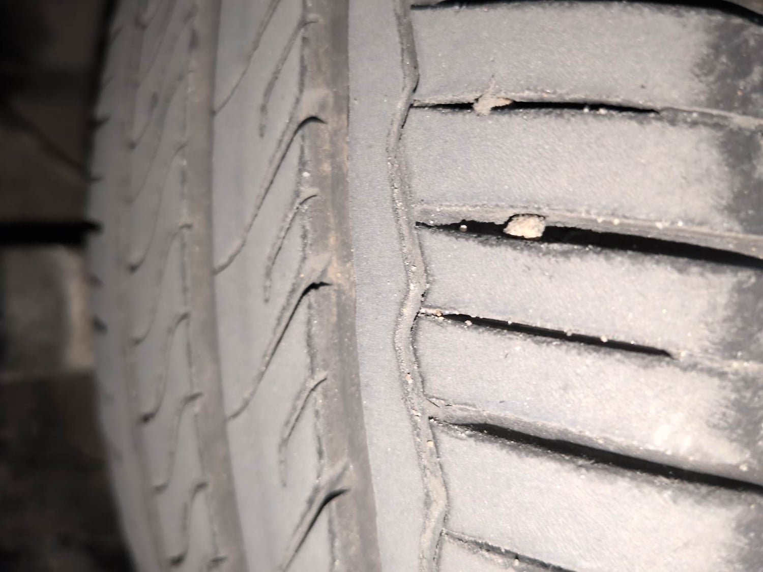 Used 2022 Tata Altroz XZ Diesel Diesel Manual tyres LEFT FRONT TYRE TREAD VIEW
