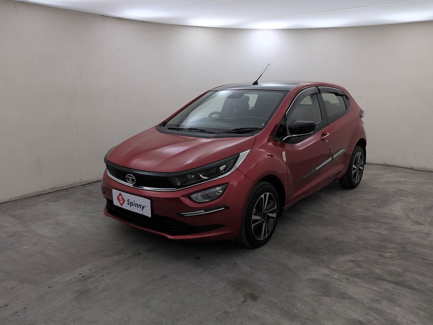 Used 2022 Tata Altroz XZ Diesel Diesel Manual exterior LEFT FRONT CORNER VIEW