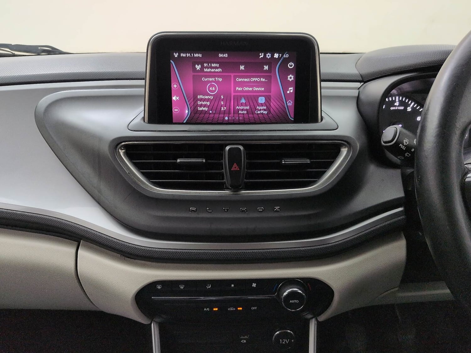 Used 2022 Tata Altroz XZ Diesel Diesel Manual interior MUSIC SYSTEM & AC CONTROL VIEW