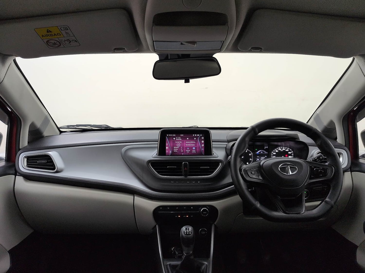 Used 2022 Tata Altroz XZ Diesel Diesel Manual interior DASHBOARD VIEW