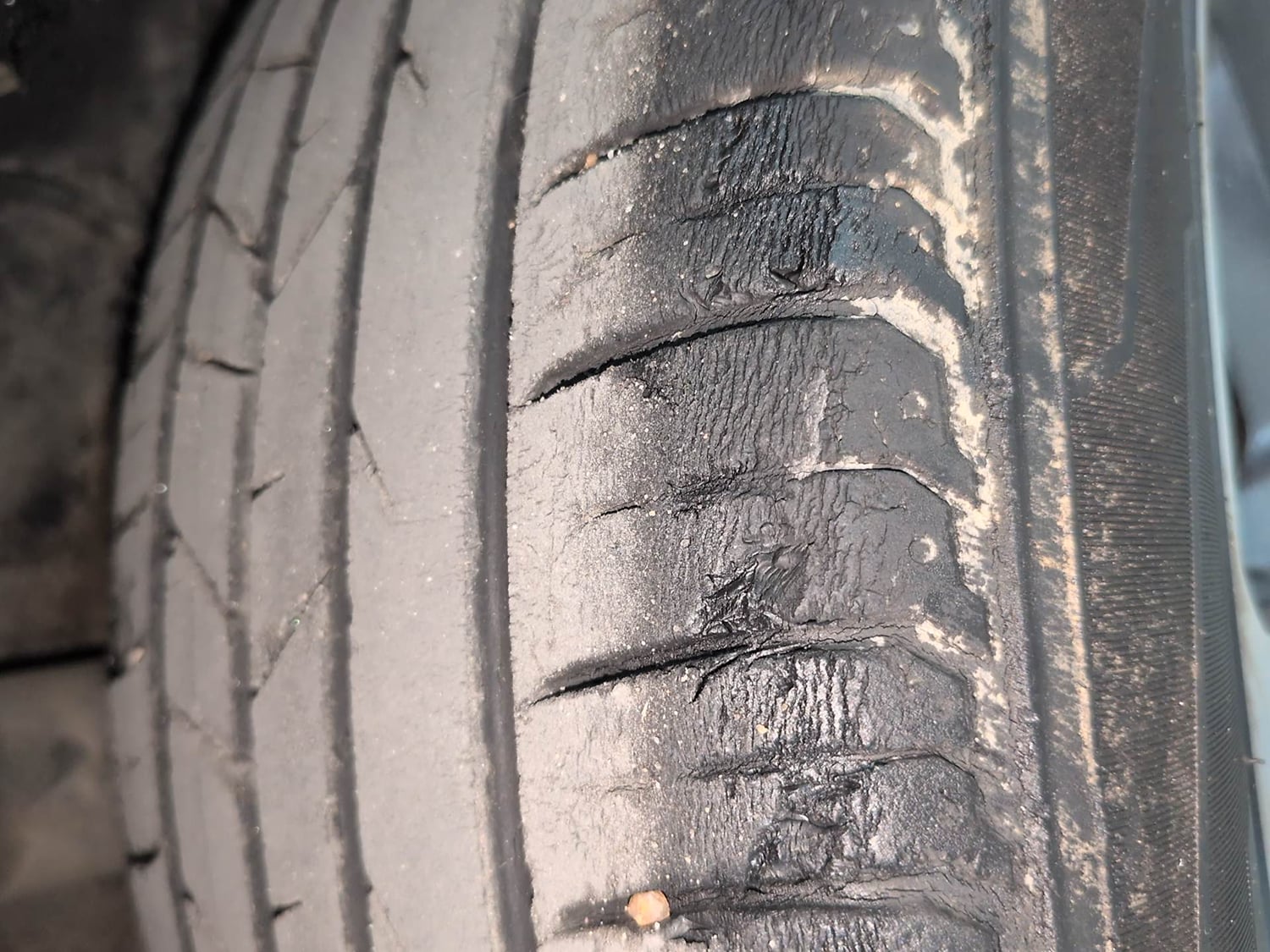 Used 2022 Tata Altroz XZ Diesel Diesel Manual tyres RIGHT REAR TYRE TREAD VIEW