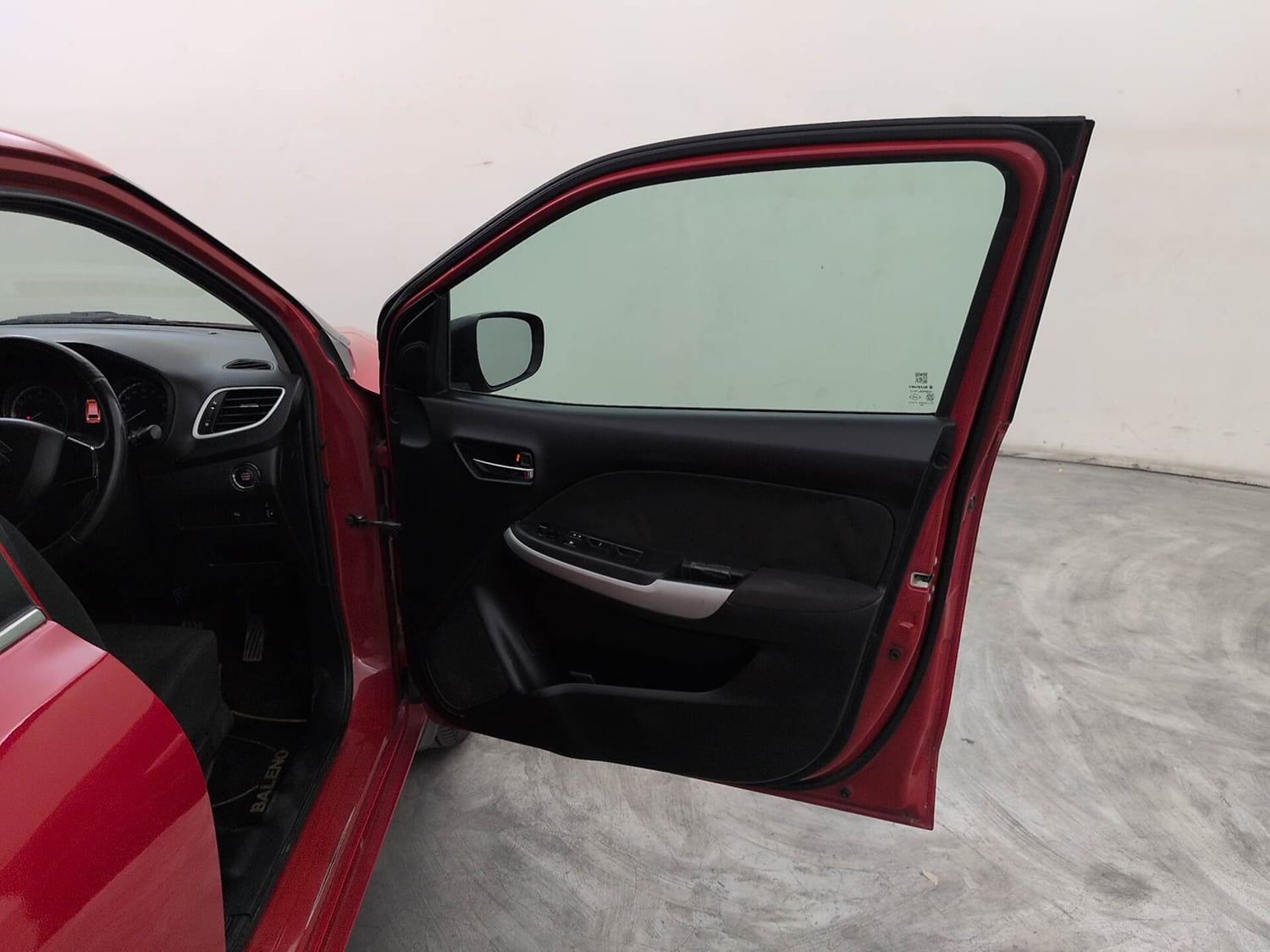 Used 2017 Maruti Suzuki Baleno Zeta 1.2 Petrol Manual interior RIGHT FRONT DOOR OPEN VIEW