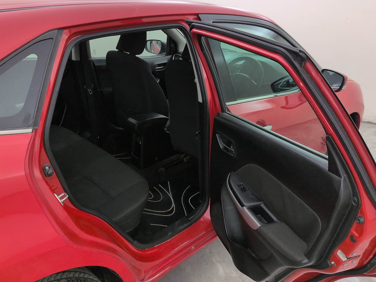 Used 2017 Maruti Suzuki Baleno Zeta 1.2 Petrol Manual interior RIGHT SIDE REAR DOOR CABIN VIEW