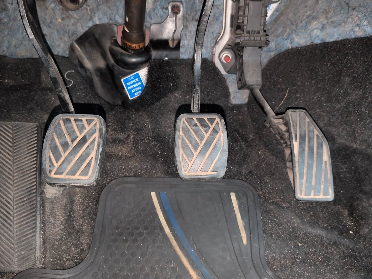 Used 2017 Maruti Suzuki Baleno Zeta 1.2 Petrol Manual interior PEDALS VIEW