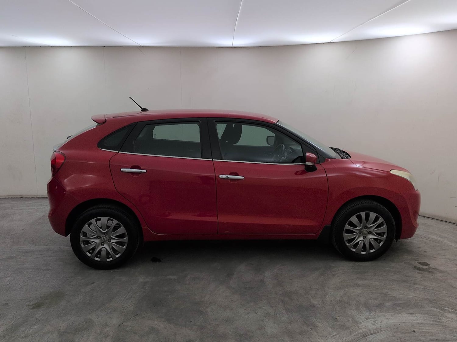 Used 2017 Maruti Suzuki Baleno Zeta 1.2 Petrol Manual exterior RIGHT SIDE VIEW