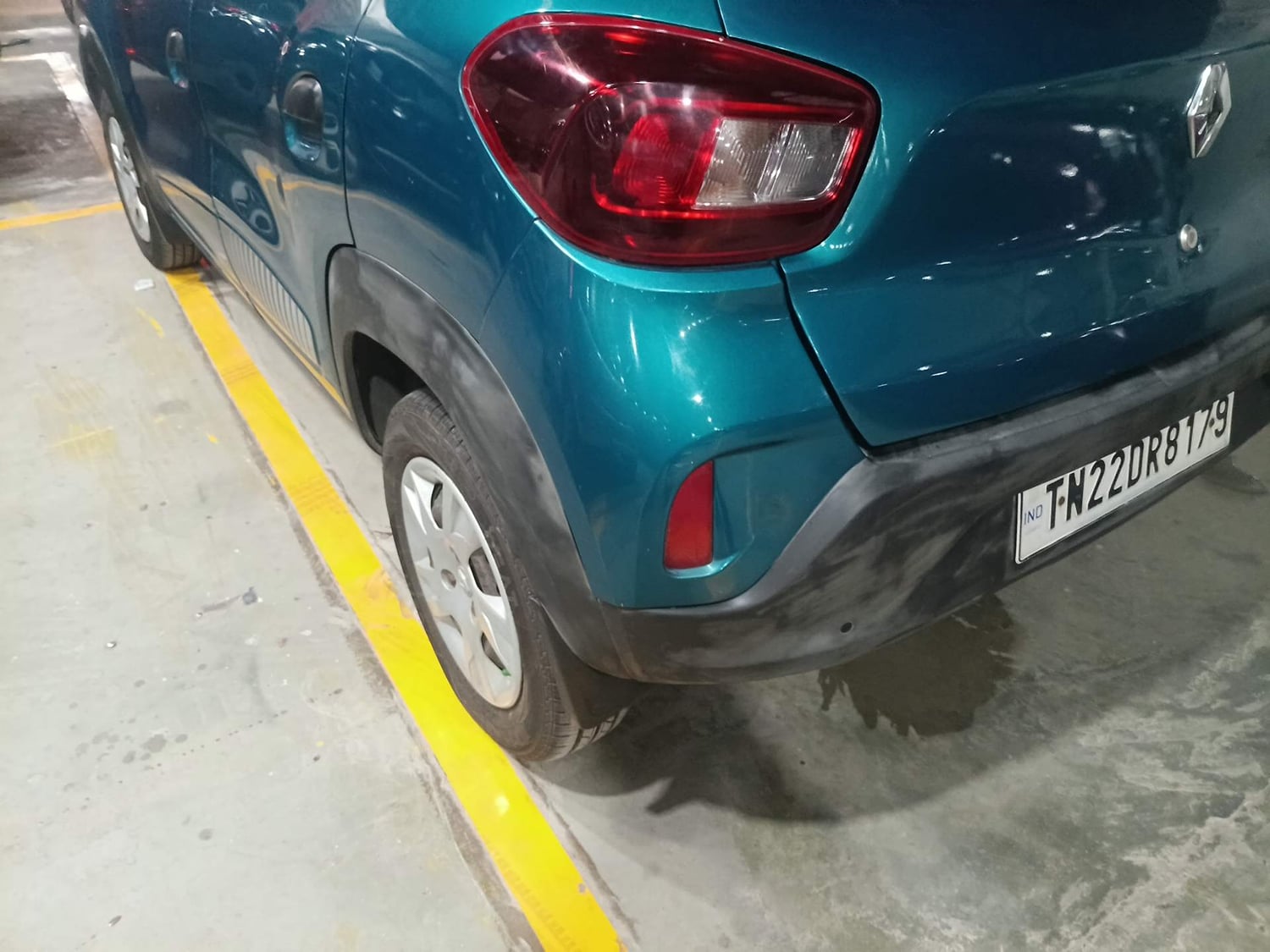 Used 2020 Renault Kwid RXT Petrol Manual dents MINOR SCRATCH