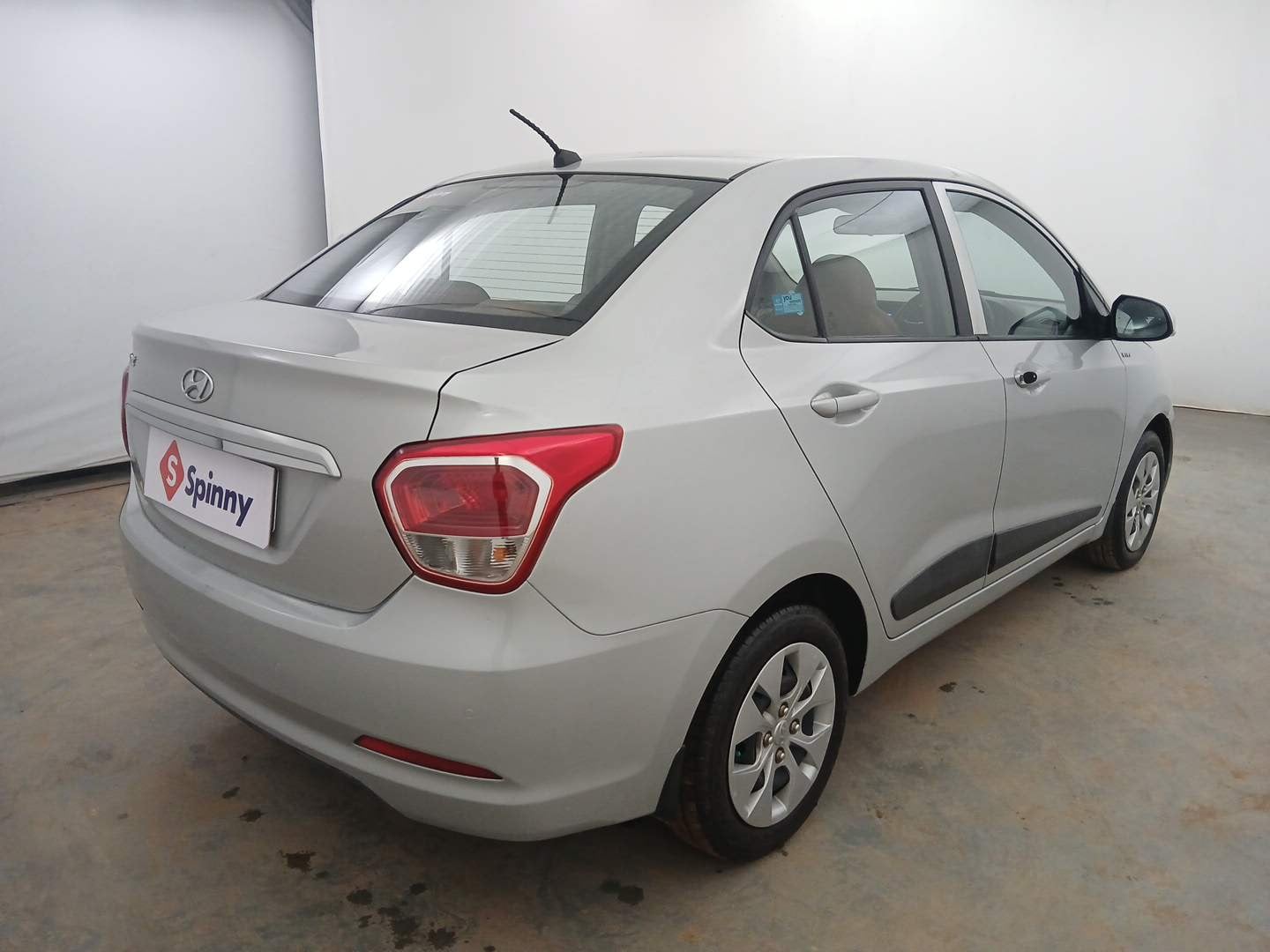 Used 2017 Hyundai Xcent S 1.2 Petrol Manual exterior RIGHT REAR CORNER VIEW