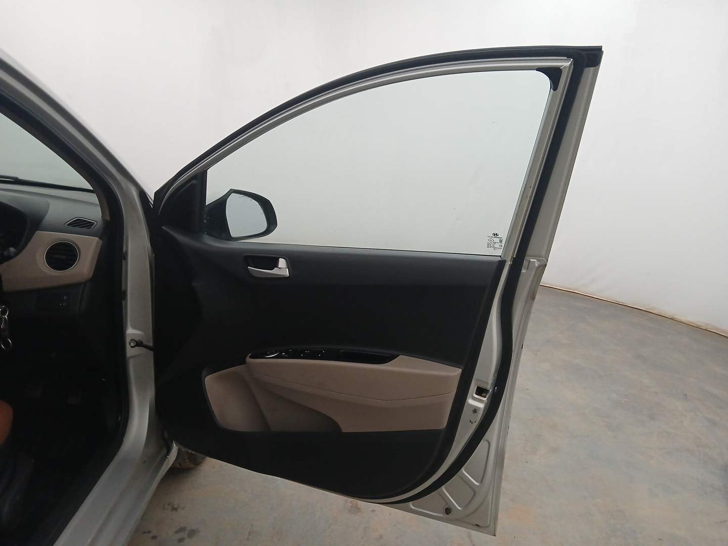 Used 2017 Hyundai Xcent S 1.2 Petrol Manual interior RIGHT FRONT DOOR OPEN VIEW