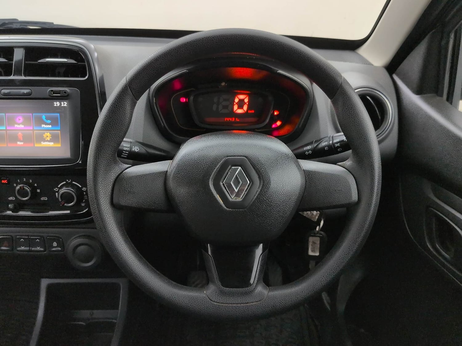 Used 2017 Renault Kwid RXT Petrol Manual interior STEERING VIEW