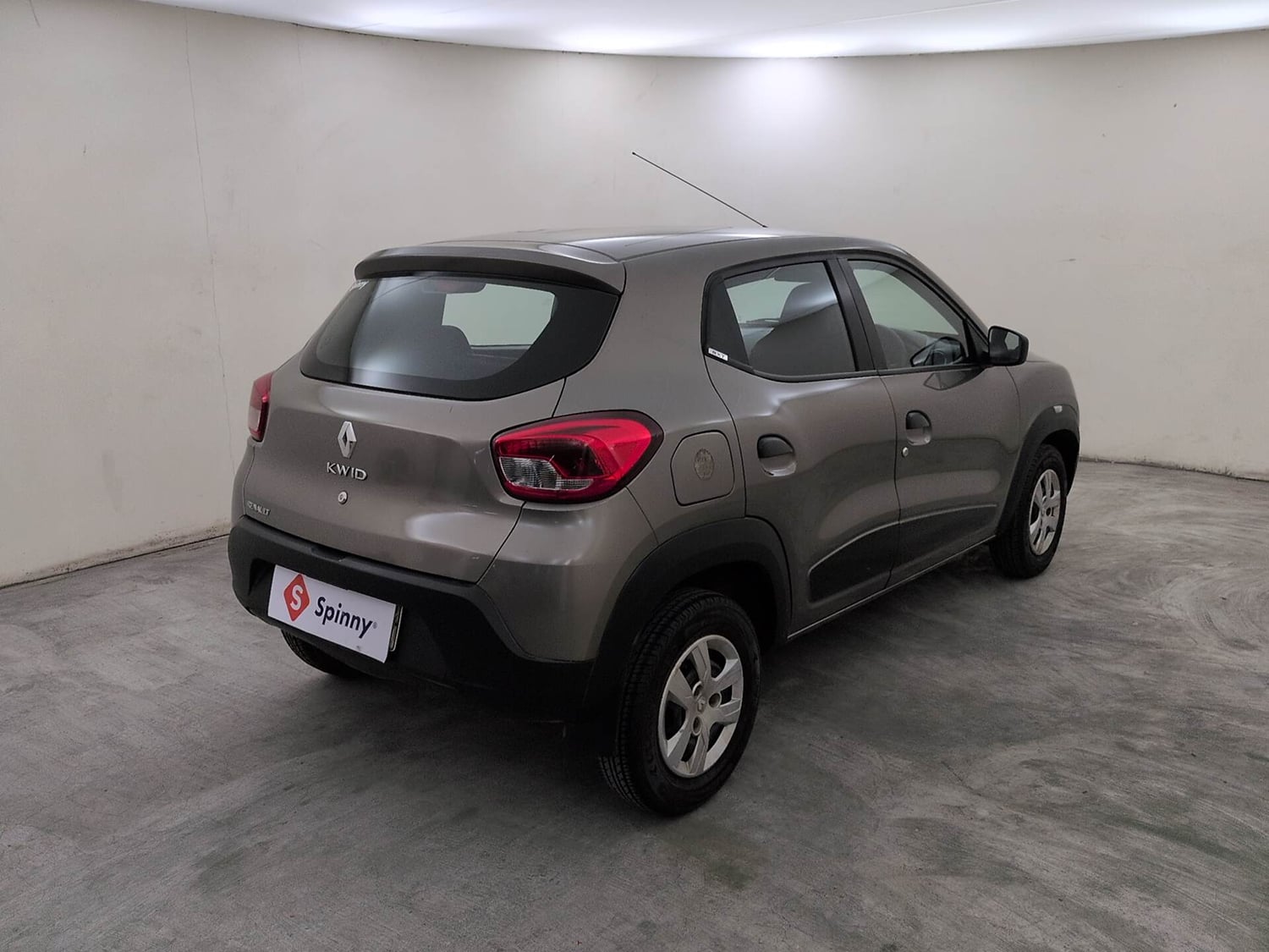 Used 2017 Renault Kwid RXT Petrol Manual exterior RIGHT REAR CORNER VIEW