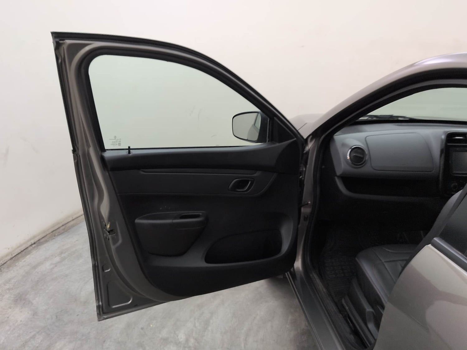 Used 2017 Renault Kwid RXT Petrol Manual interior LEFT FRONT DOOR OPEN VIEW