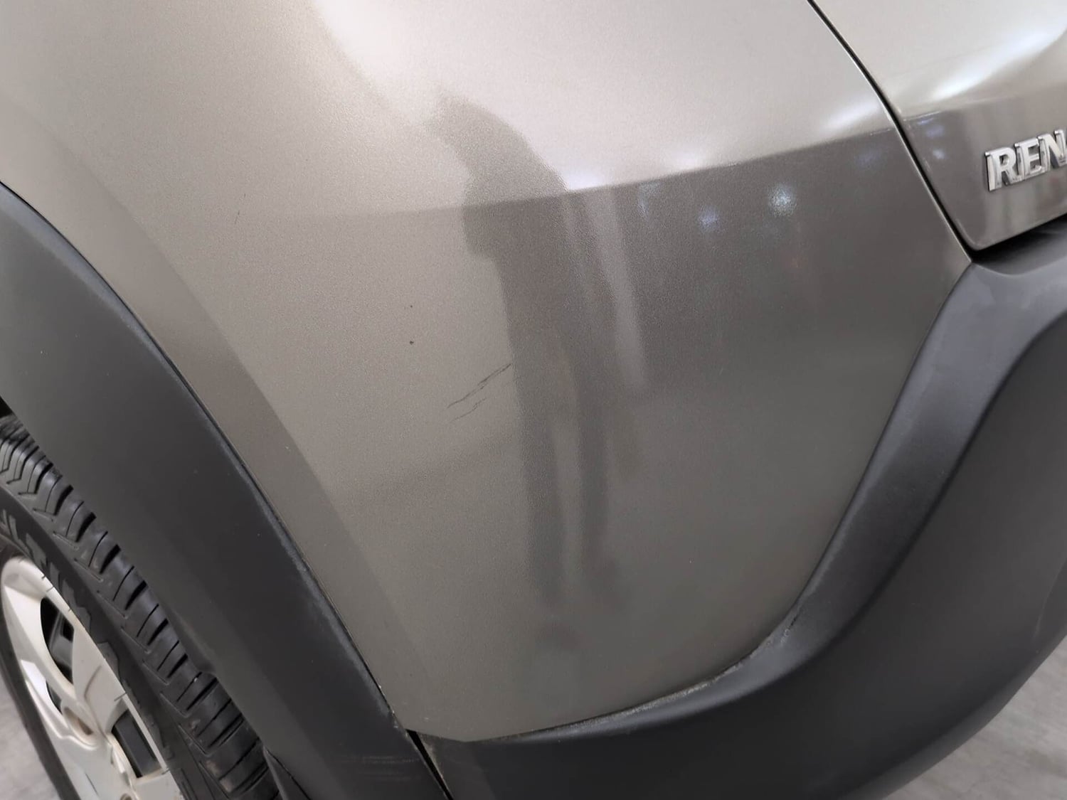 Used 2017 Renault Kwid RXT Petrol Manual dents MINOR SCRATCH