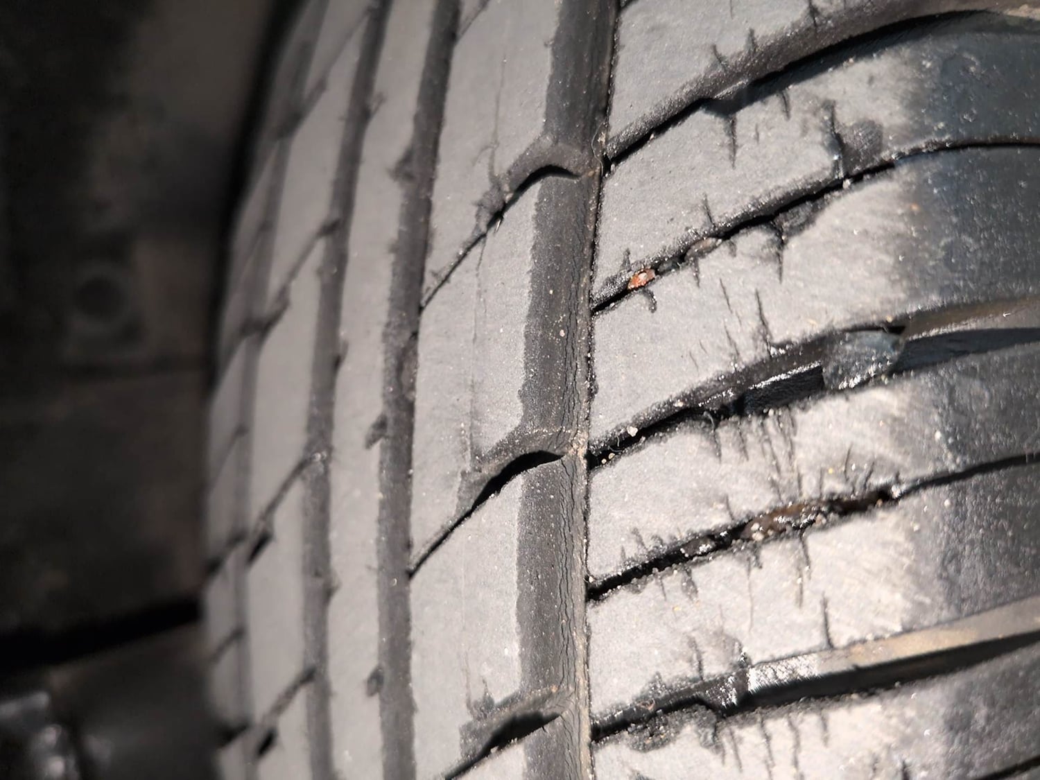 Used 2017 Renault Kwid RXT Petrol Manual tyres RIGHT FRONT TYRE TREAD VIEW