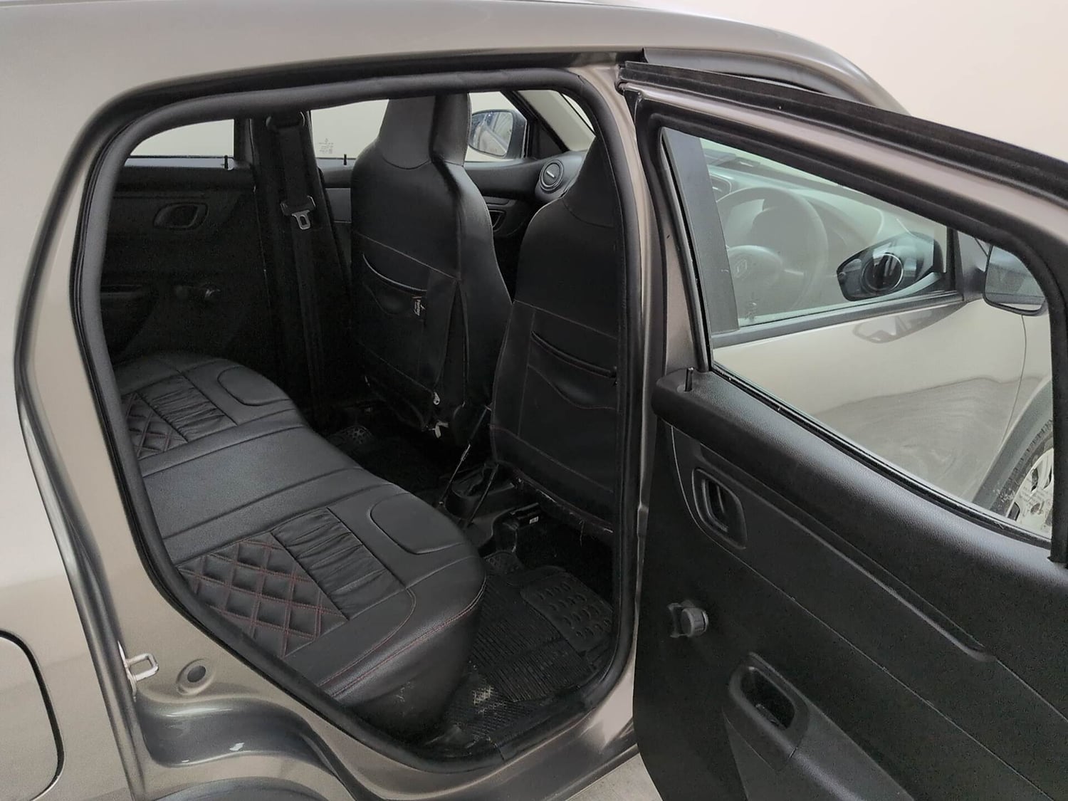 Used 2017 Renault Kwid RXT Petrol Manual interior RIGHT SIDE REAR DOOR CABIN VIEW