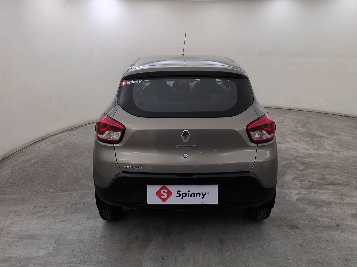 Used 2017 Renault Kwid RXT Petrol Manual exterior BACK VIEW