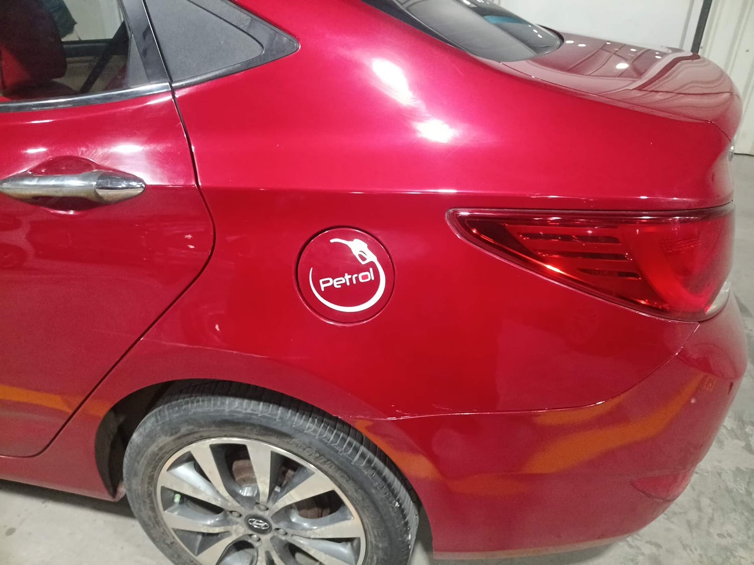 Used 2016 Hyundai Verna 1.6 VTVT SX Petrol Manual dents MINOR SCRATCH