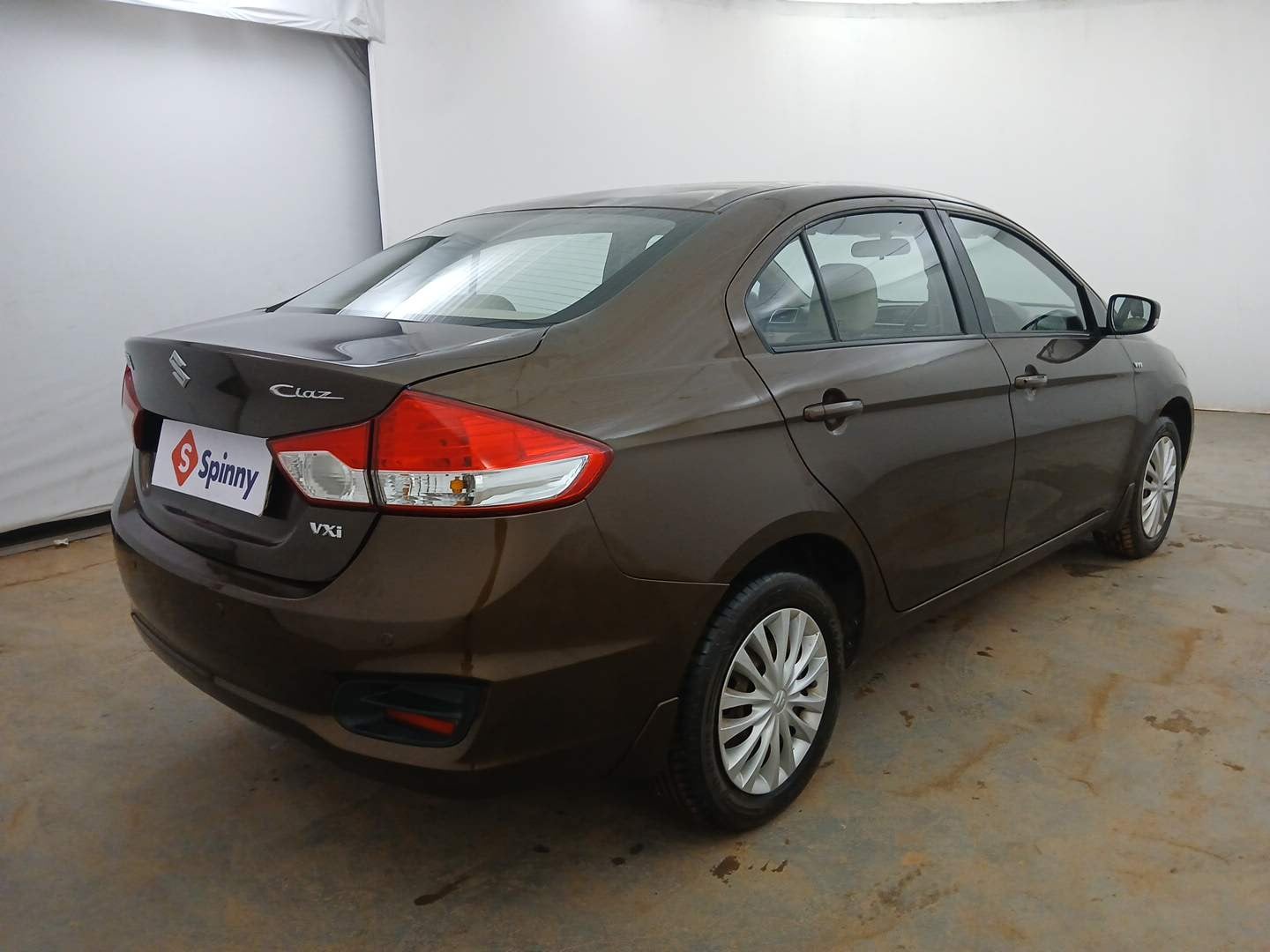 Used 2015 Maruti Suzuki Ciaz VXi Petrol Manual exterior RIGHT REAR CORNER VIEW
