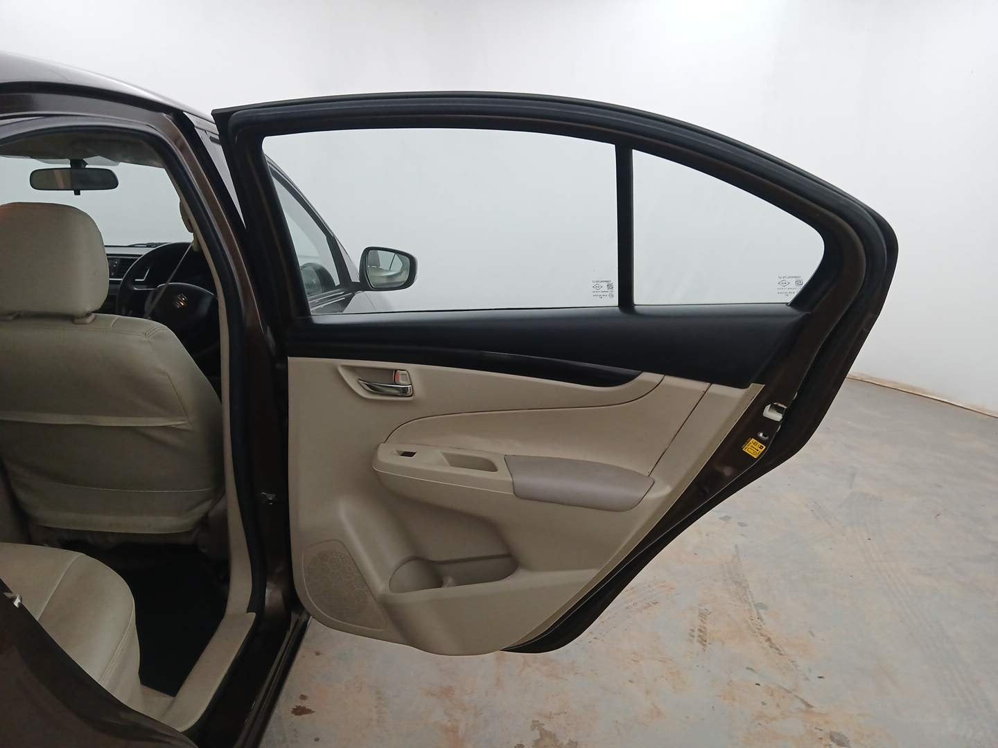 Used 2015 Maruti Suzuki Ciaz VXi Petrol Manual interior RIGHT REAR DOOR OPEN VIEW