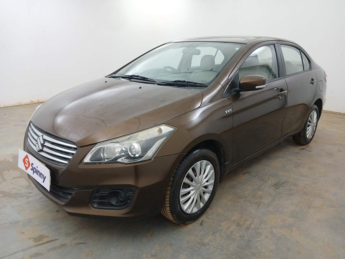 Used 2015 Maruti Suzuki Ciaz VXi Petrol Manual exterior LEFT FRONT CORNER VIEW