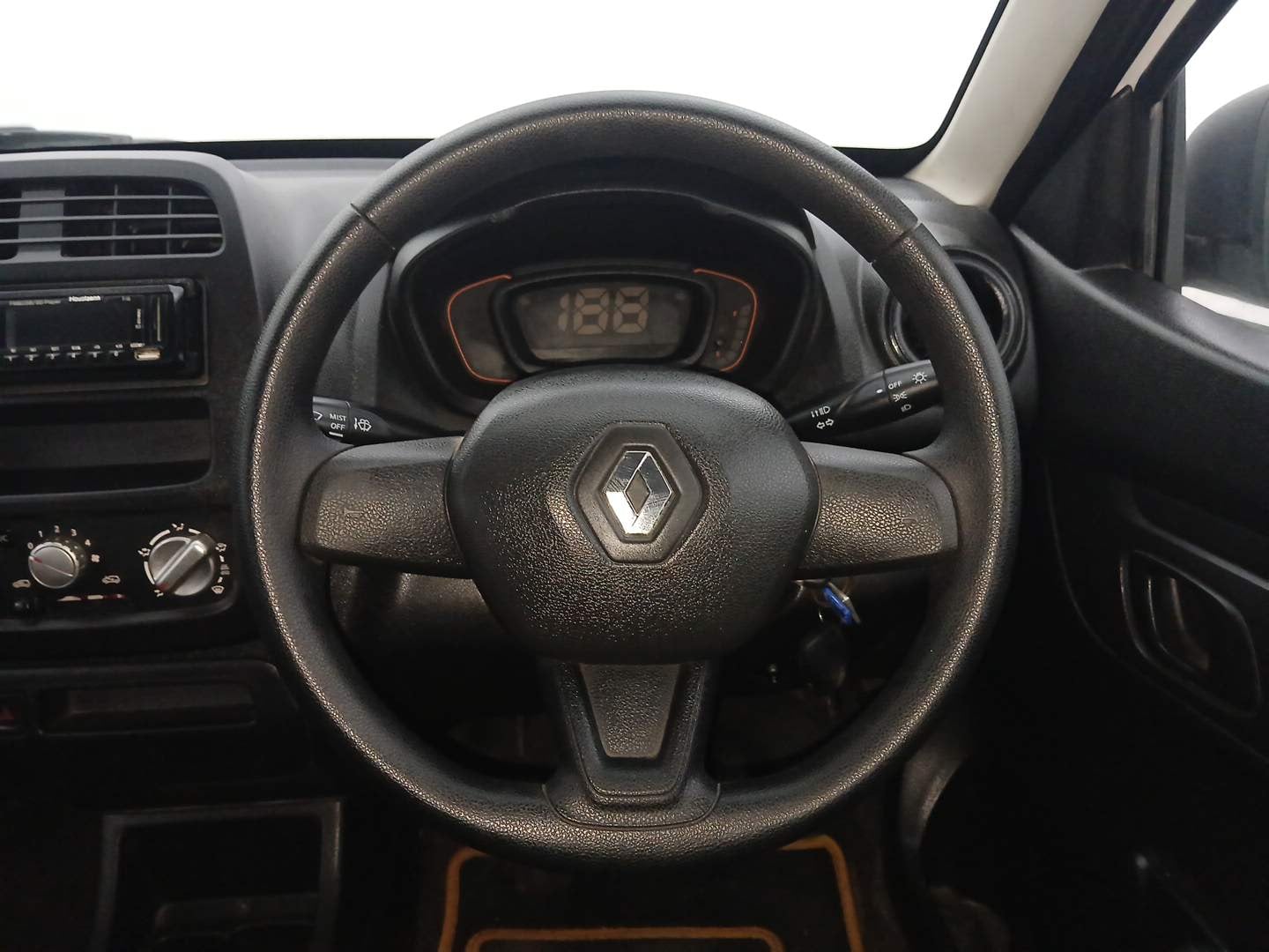 Used 2018 Renault Kwid RXE Petrol Manual interior STEERING VIEW