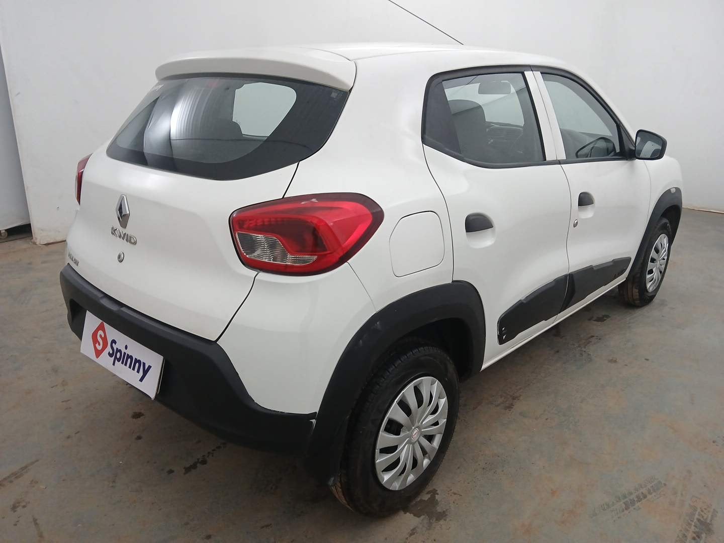 Used 2018 Renault Kwid RXE Petrol Manual exterior RIGHT REAR CORNER VIEW