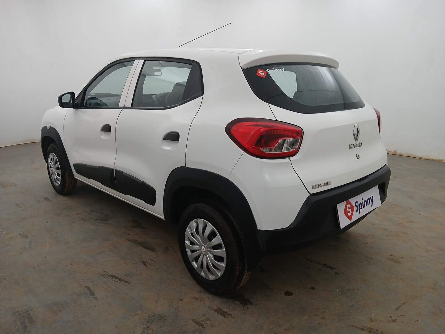 Used 2018 Renault Kwid RXE Petrol Manual exterior LEFT REAR CORNER VIEW